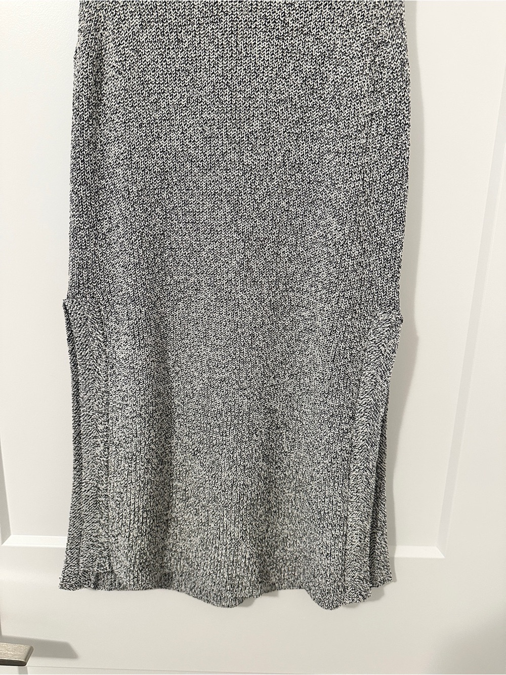 Aritzia Wilfred Palmier Sleeveless Split Hem Tunic Knit Sweater Top Size XS - Picture 7 of 12